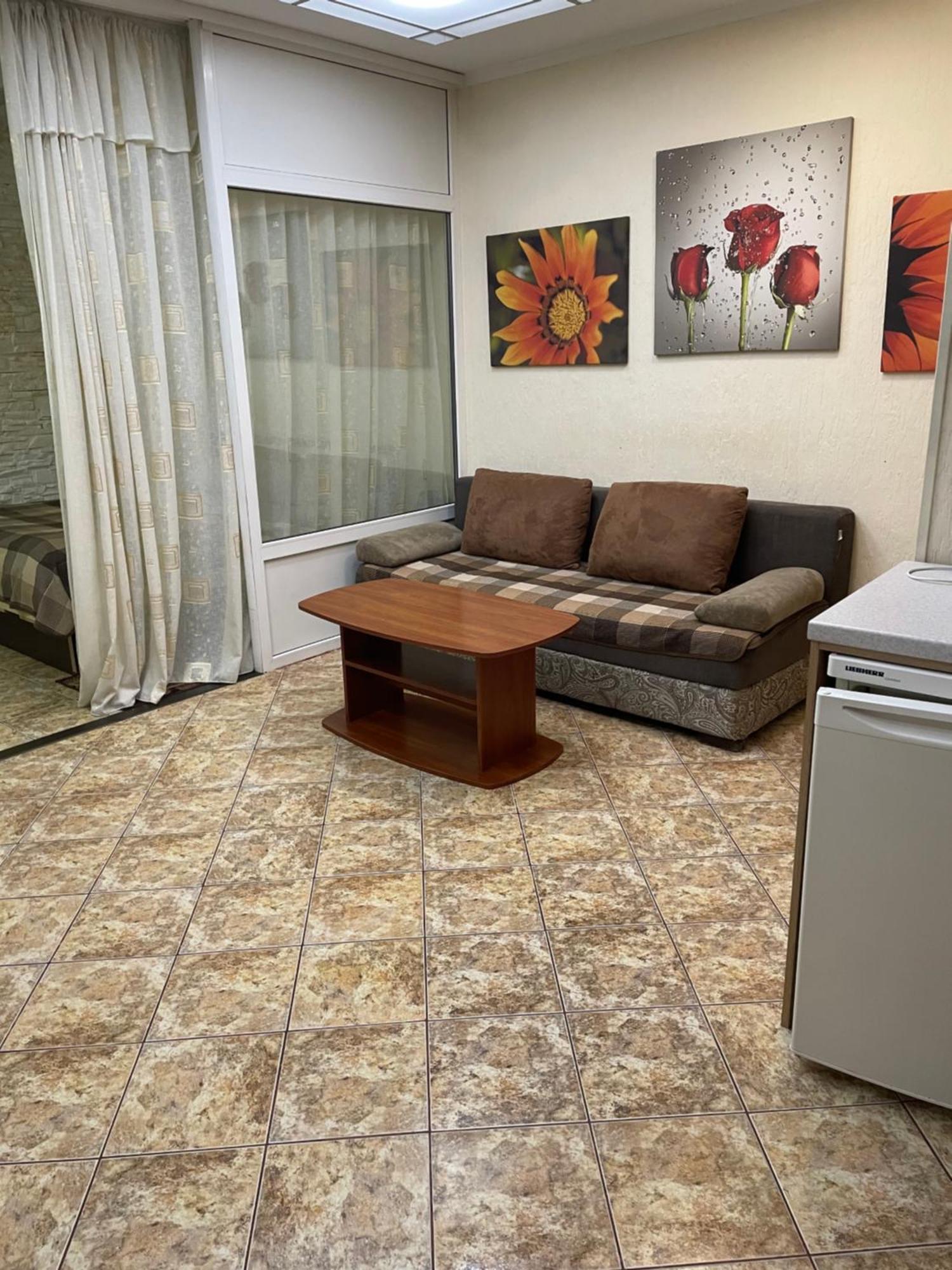 Mini-Hotel In Odessa Yard מראה חיצוני תמונה