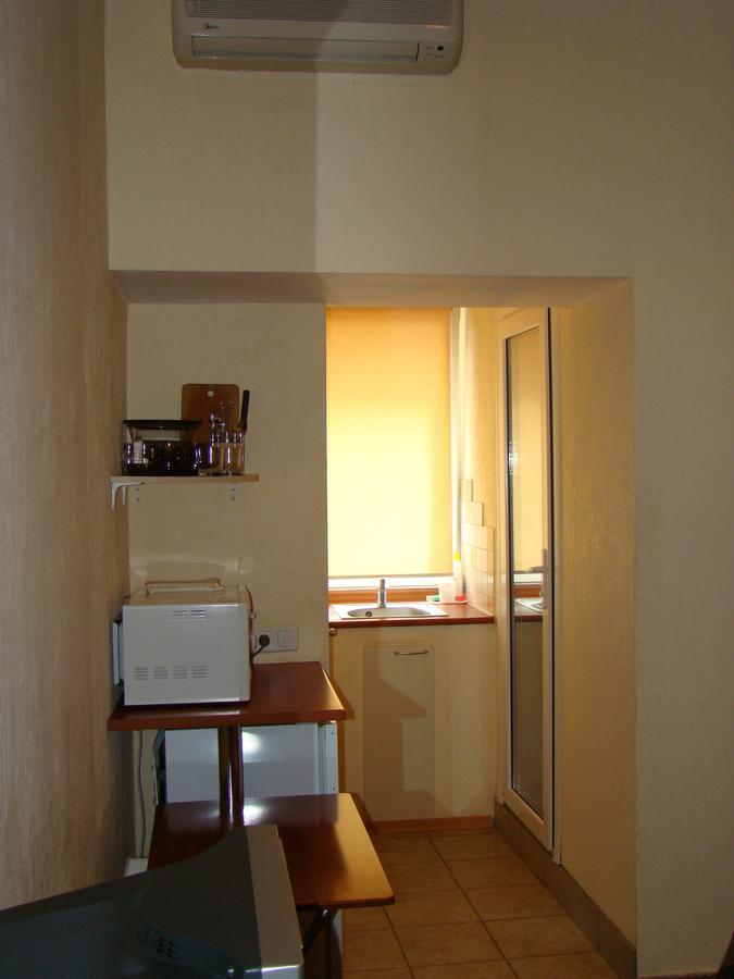 Mini-Hotel In Odessa Yard מראה חיצוני תמונה
