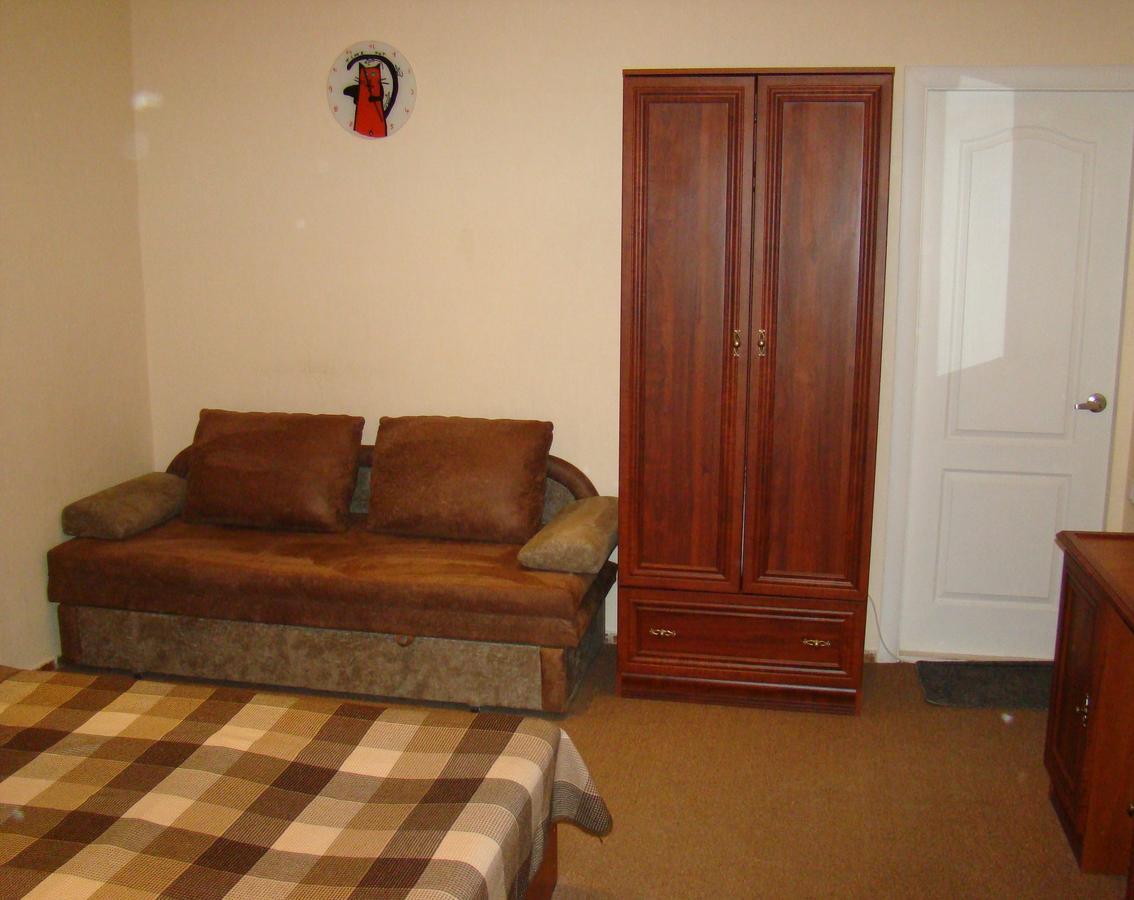 Mini-Hotel In Odessa Yard מראה חיצוני תמונה